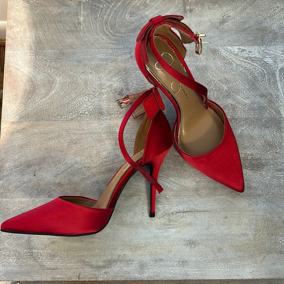Jessica Simpson red fabric heels 7.5 - Picture 1 of 6